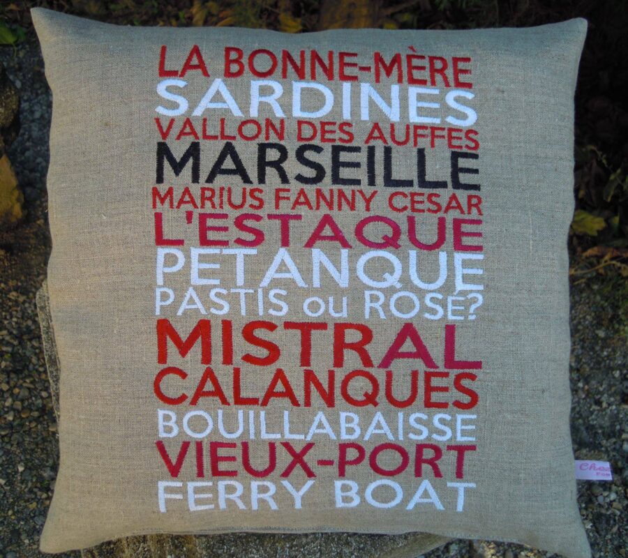 Coussin brodé nom ville