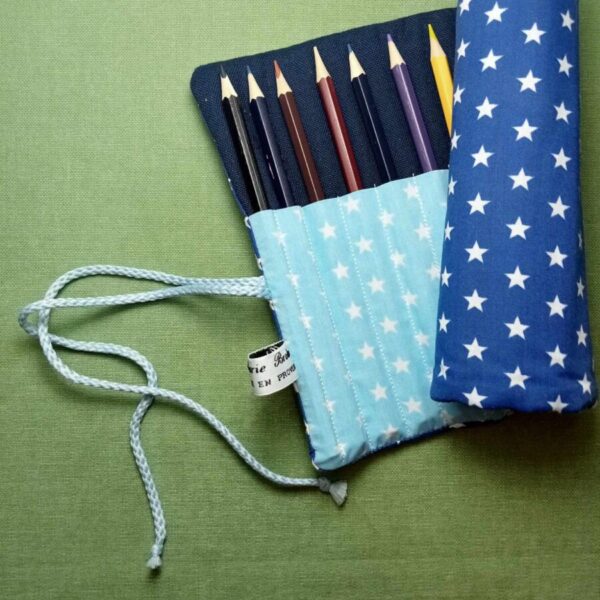 Range crayons nomade 17